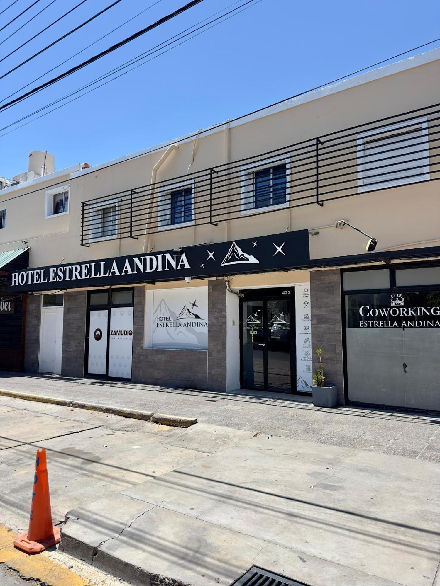 Estrella Andina Hotel *